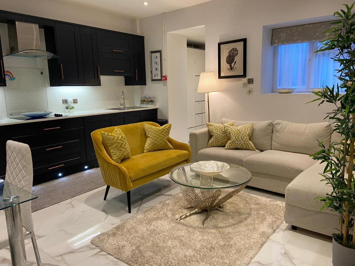 شقة Elegant 2 Bed Flat In Chiswick لندن المظهر الخارجي الصورة